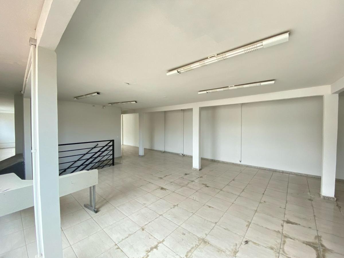 Prédio, Santa Cruz, 0 Quarto, 2 Vagas