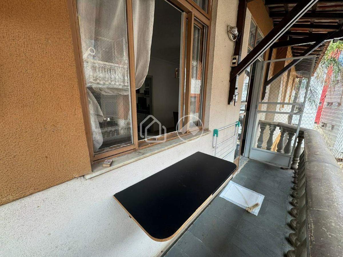 Apartamento, Estoril, 4 Quartos, 2 Vagas, 1 Suíte