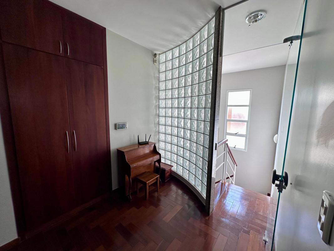 Casa, Santa Lúcia, 3 Quartos, 4 Vagas, 1 Suíte