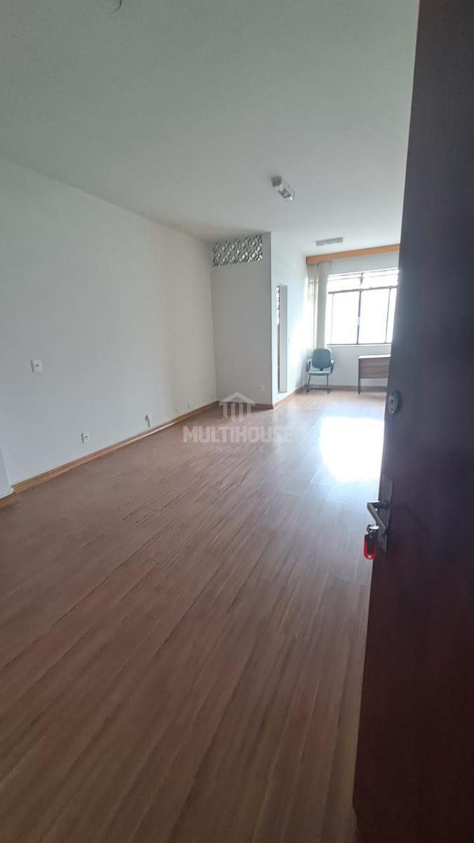 Sala, Barro Preto, 0 Quarto, 0 Vaga