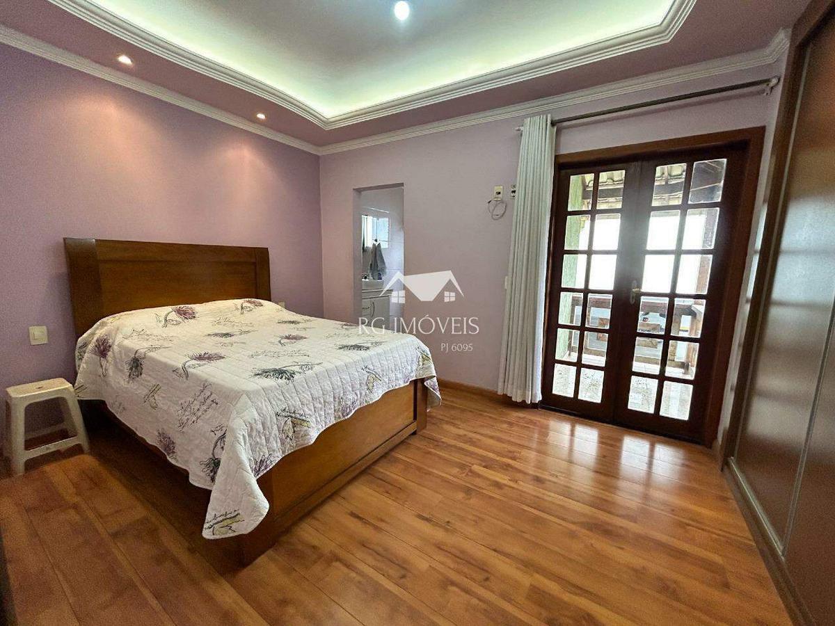 Casa, Teixeira Dias, 4 Quartos, 3 Vagas, 2 Suítes