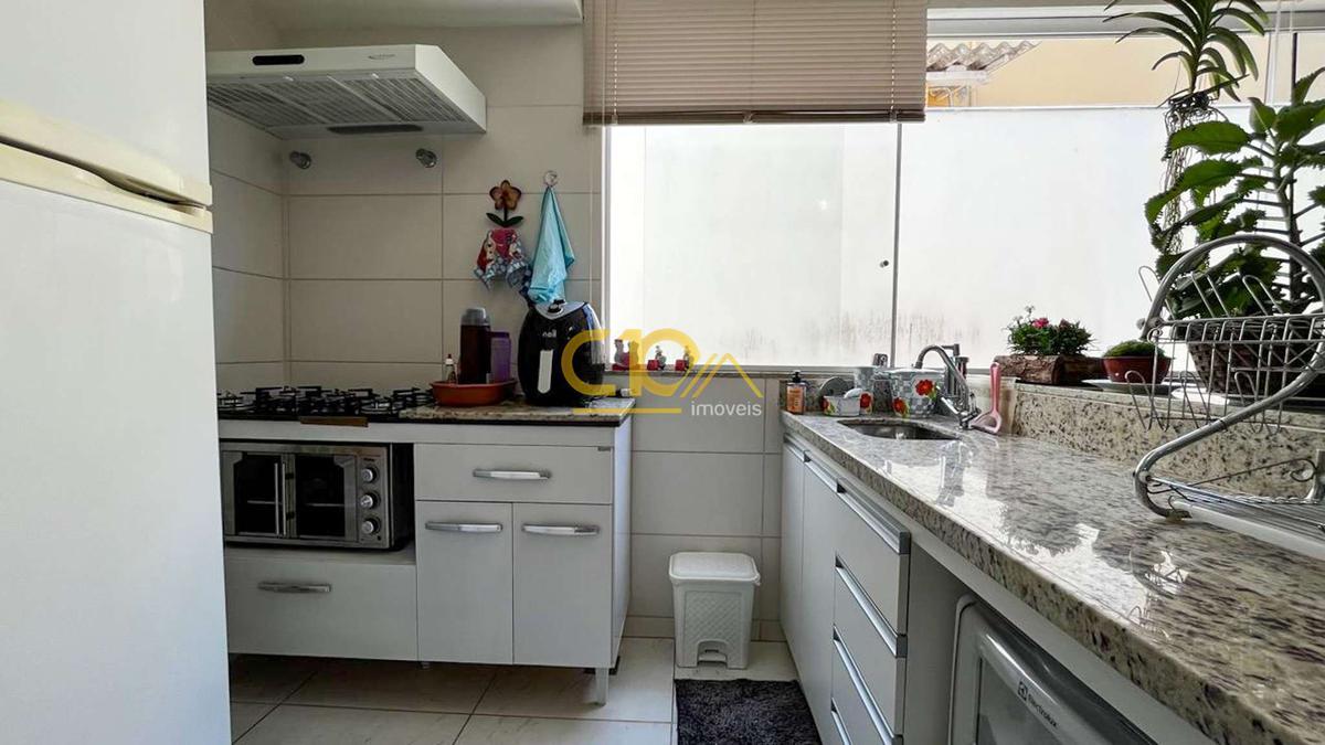 Casa, Santa Efigênia, 3 Quartos, 2 Vagas, 2 Suítes