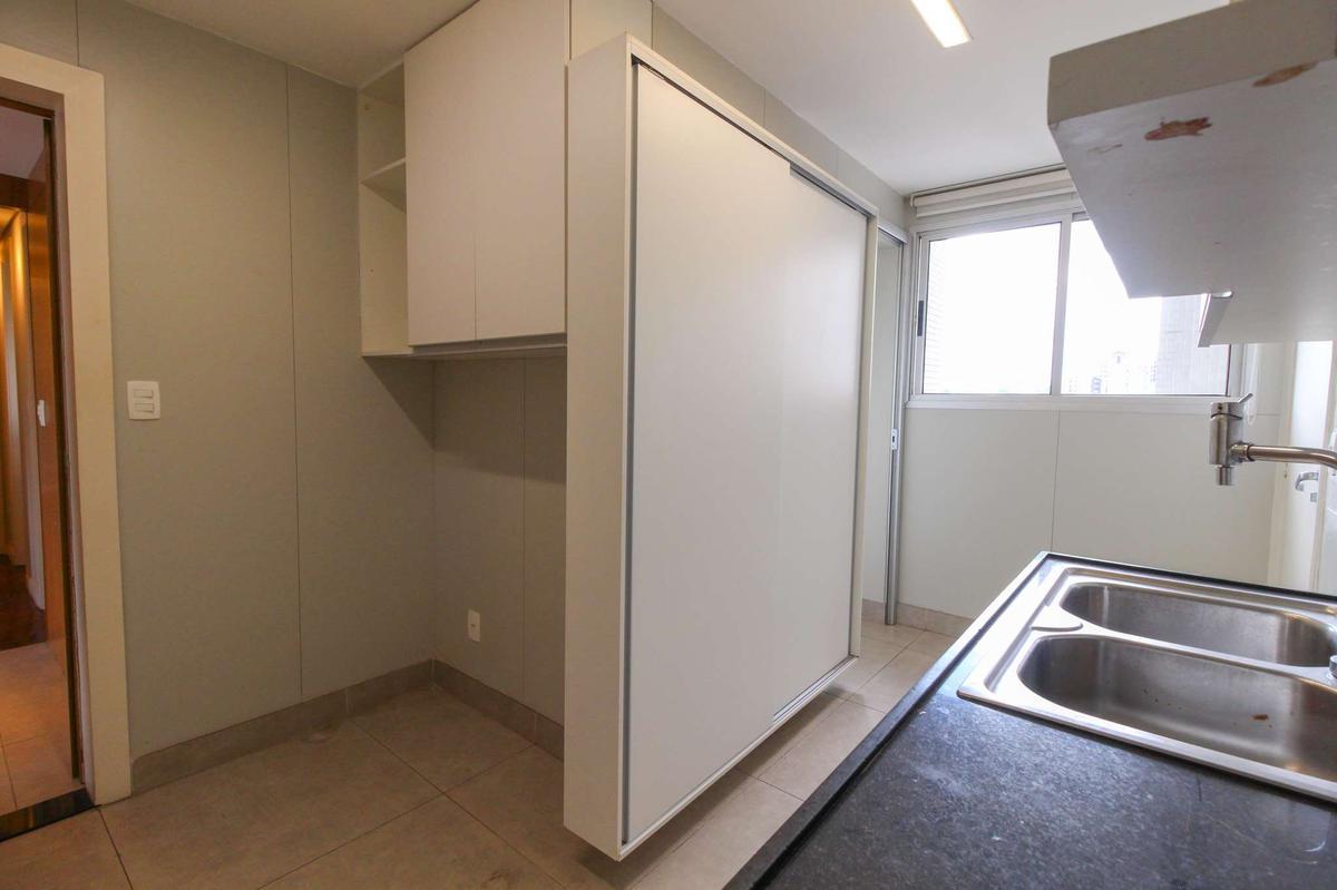 Apartamento, Lourdes, 2 Quartos, 2 Vagas, 1 Suíte