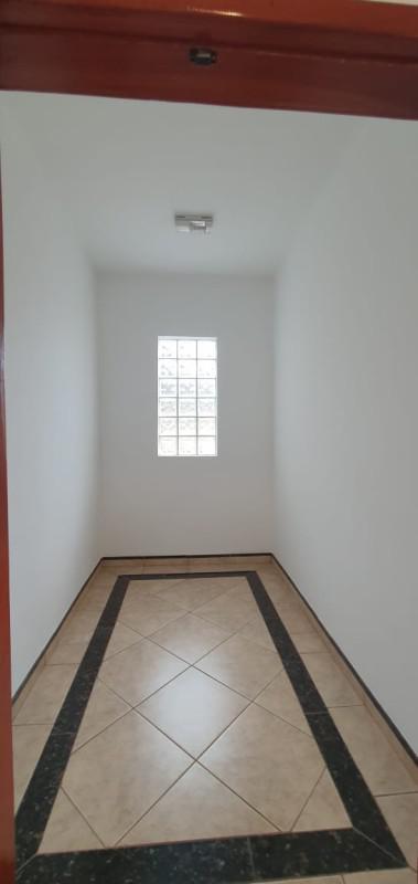 Casa, Jardim América, 4 Quartos, 4 Vagas, 1 Suíte