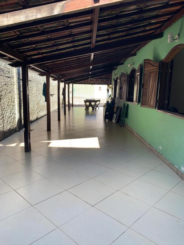 Casa, Santa Terezinha, 3 Quartos, 4 Vagas, 1 Suíte