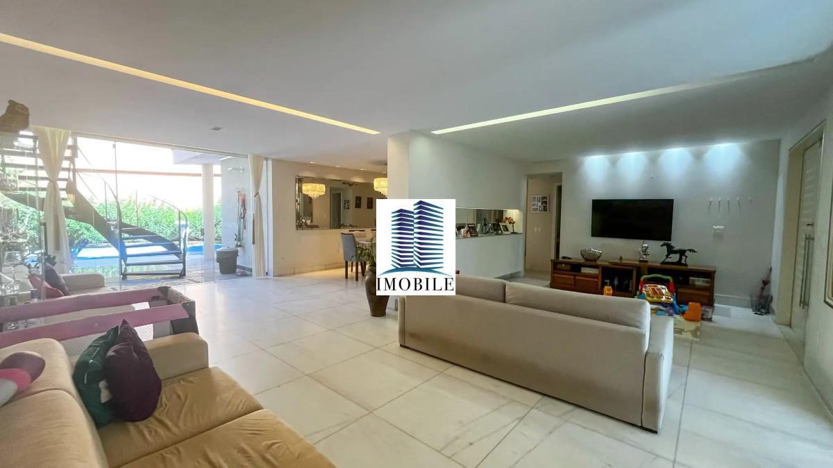Casa, Vila Paris, 6 Quartos, 7 Vagas, 2 Suítes