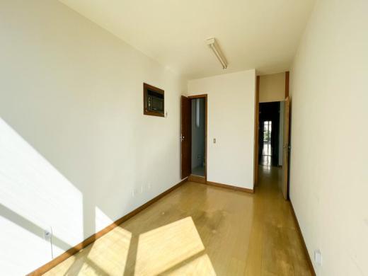 Andar, Santa Efigênia, 0 Quarto, 2 Vagas