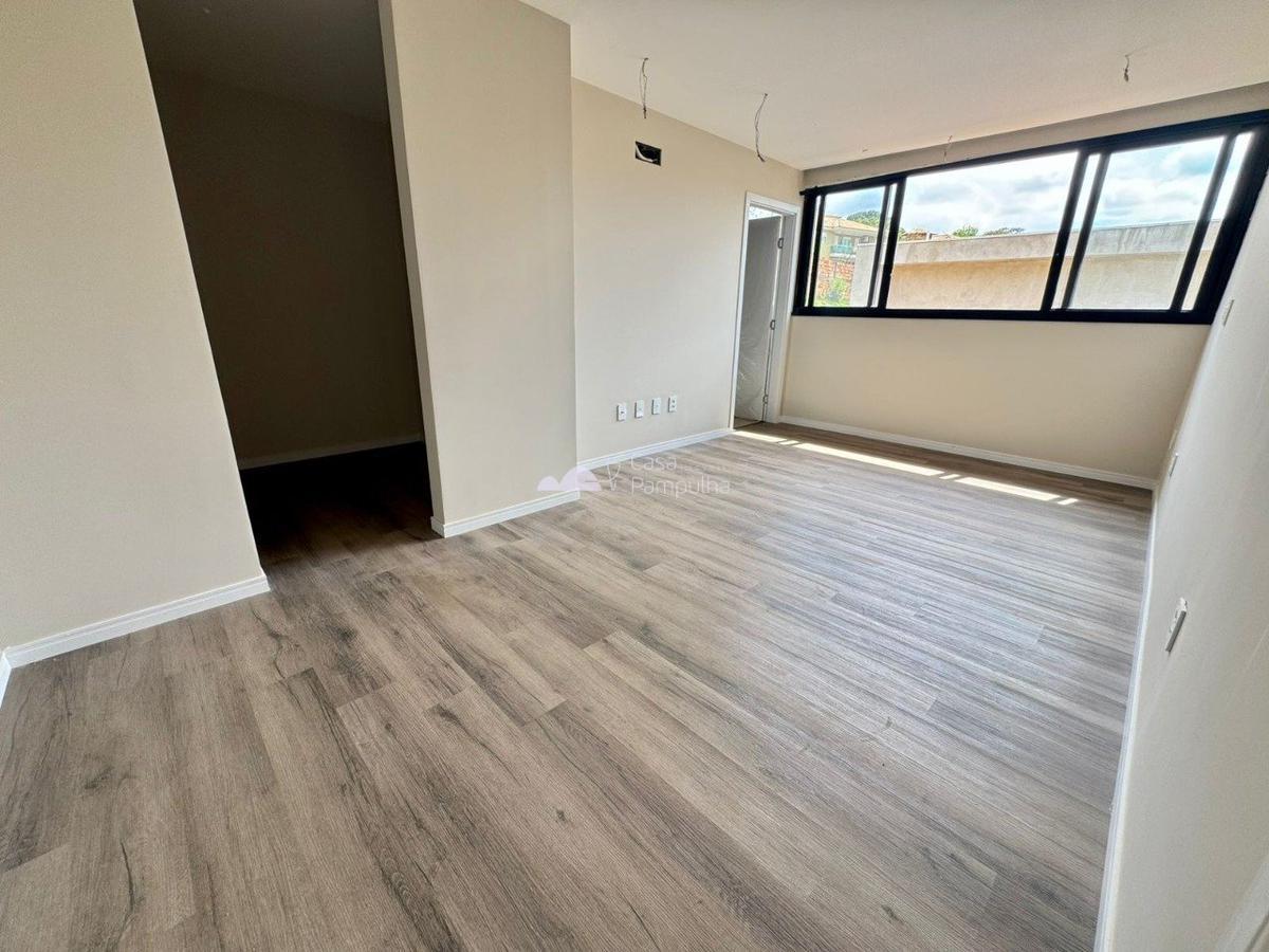 Casa, Trevo, 4 Quartos, 4 Vagas, 2 Suítes