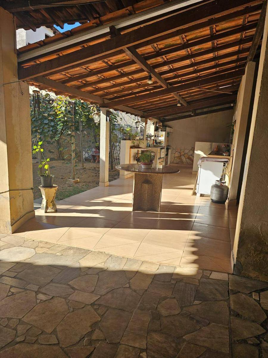 Casa, Santa Maria, 4 Quartos, 3 Vagas, 1 Suíte