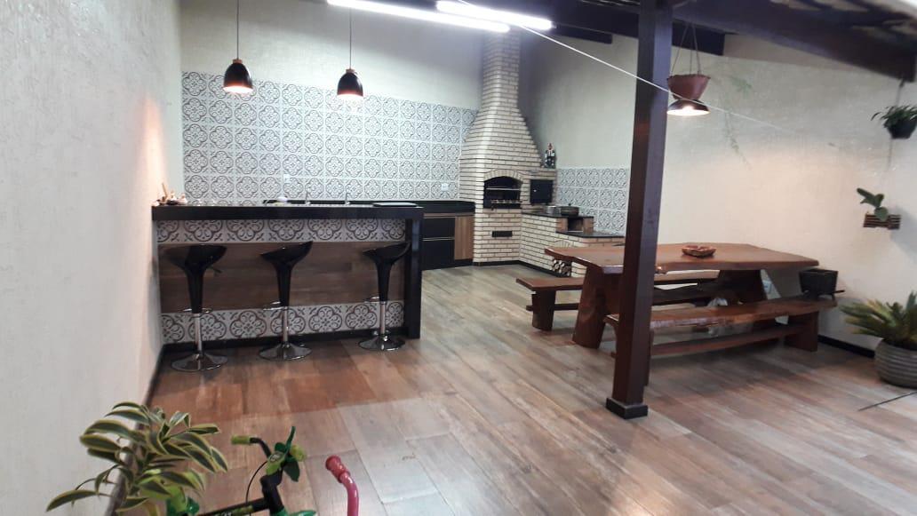 Casa, Europa, 3 Quartos, 4 Vagas, 1 Suíte