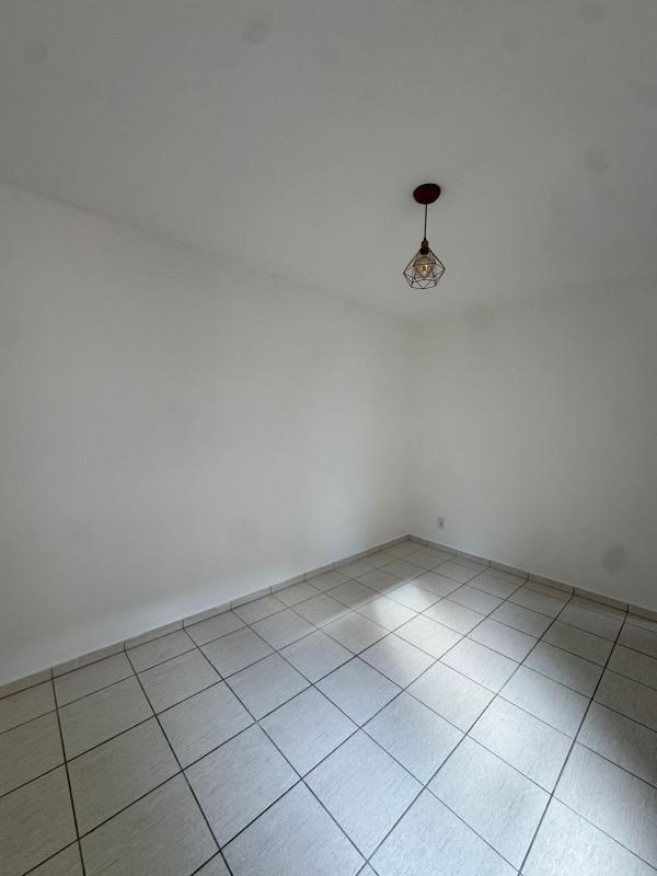 Apartamento, Casa Branca, 2 Quartos, 1 Vaga