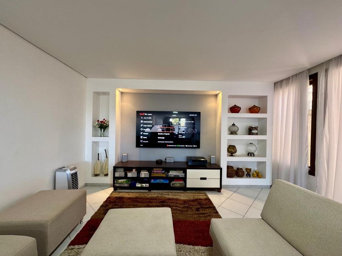 Casa, Planalto, 4 Quartos, 4 Vagas, 1 Suíte