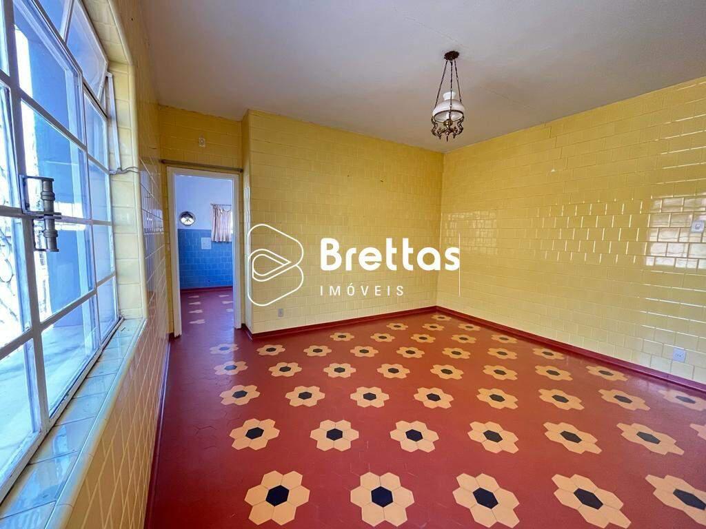 Casa, Centro, 4 Quartos, 3 Vagas, 2 Suítes