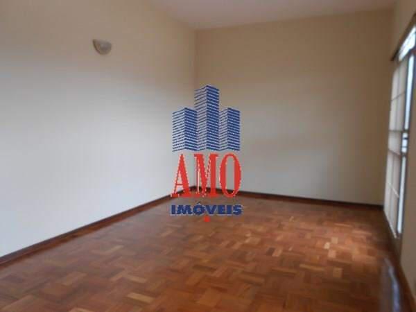 Casa, Caiçaras, 4 Quartos, 5 Vagas, 2 Suítes