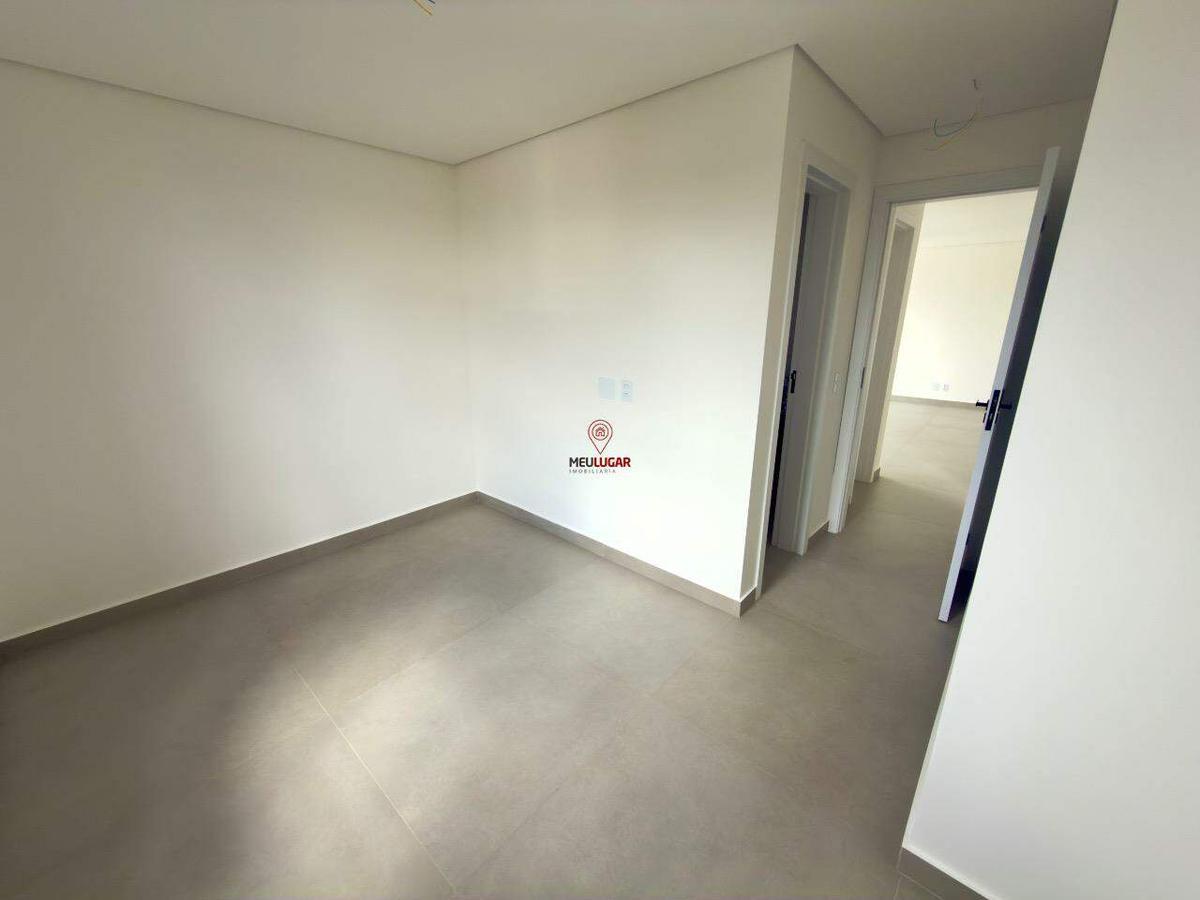 Cobertura, Jardim Industrial, 2 Quartos, 2 Vagas, 1 Suíte