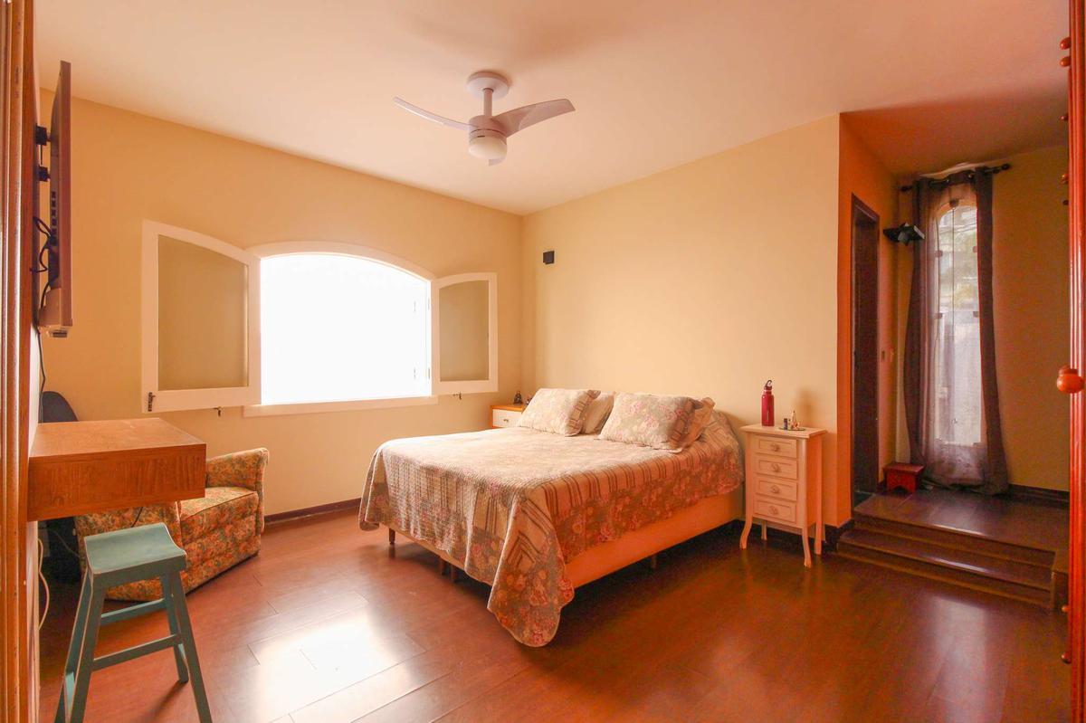 Casa, Buritis, 4 Quartos, 4 Vagas, 1 Suíte