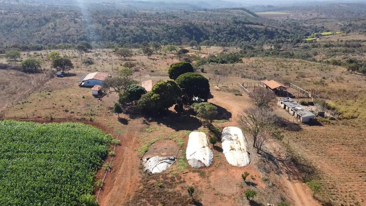 Fazenda, Centro, 3 Quartos, 0 Vaga