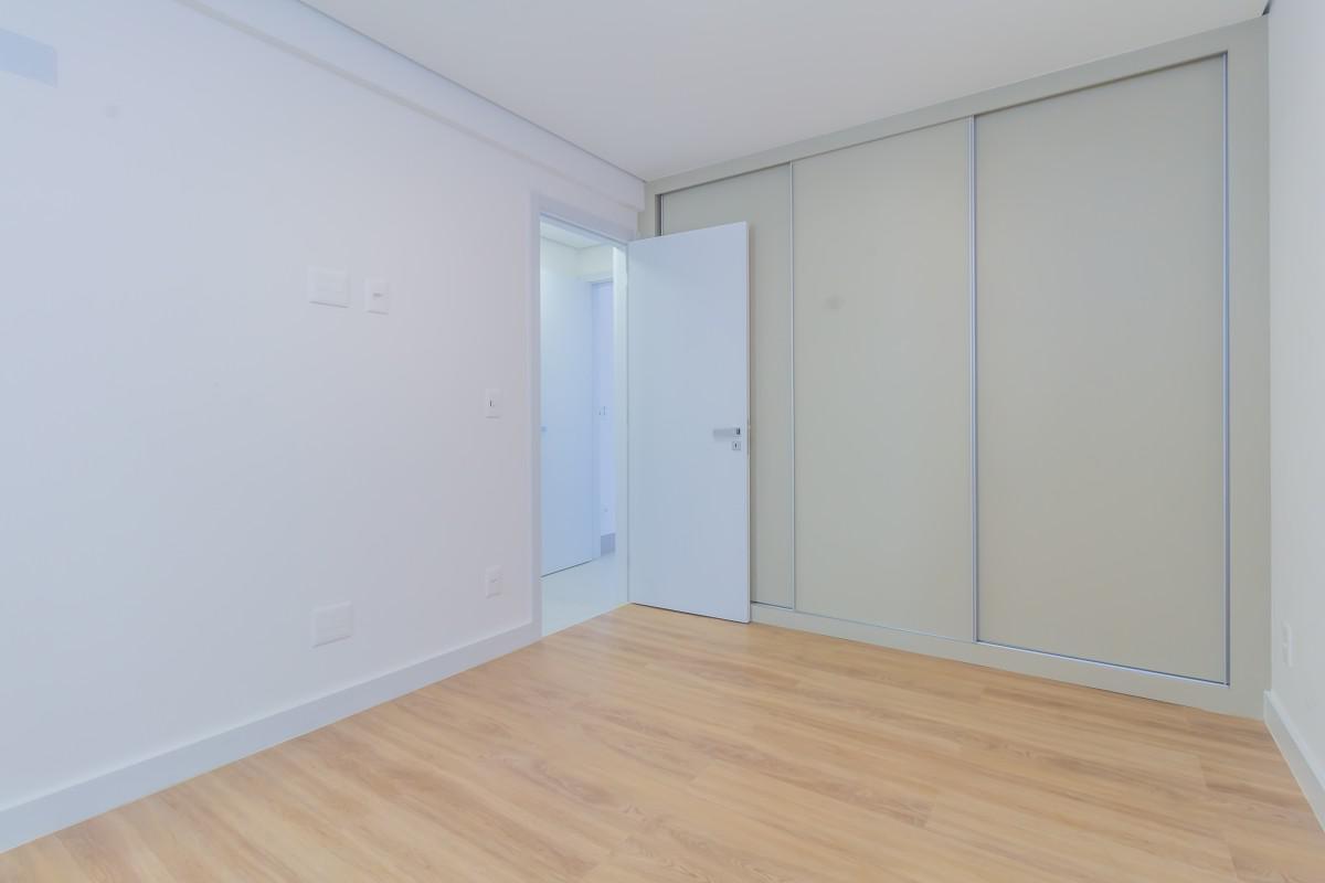 Apartamento, Sagrada Família, 3 Quartos, 2 Vagas, 1 Suíte