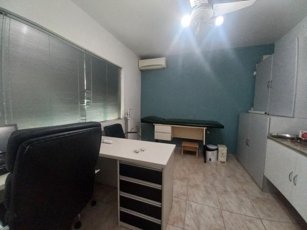 Casa, Cruzeiro, 5 Quartos, 4 Vagas, 1 Suíte