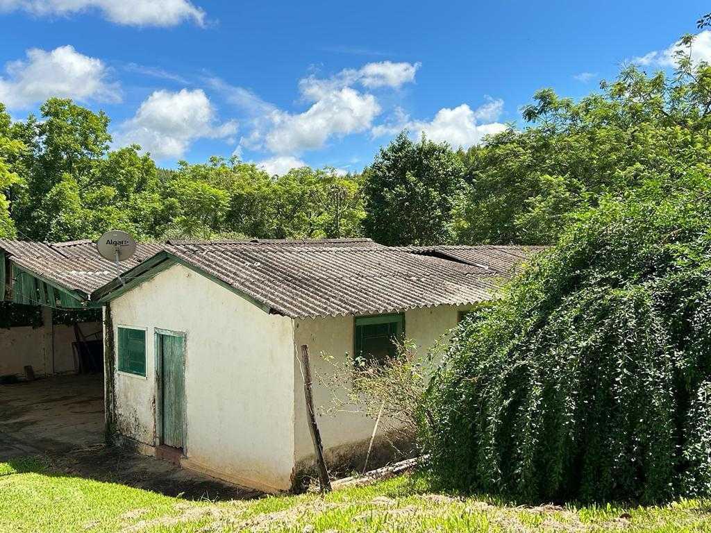 Fazenda, Zona Rural, 4 Quartos, 0 Vaga