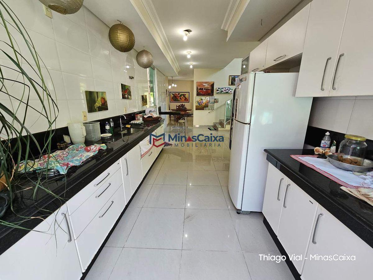 Casa, Santa Maria, 5 Quartos, 5 Vagas, 1 Suíte