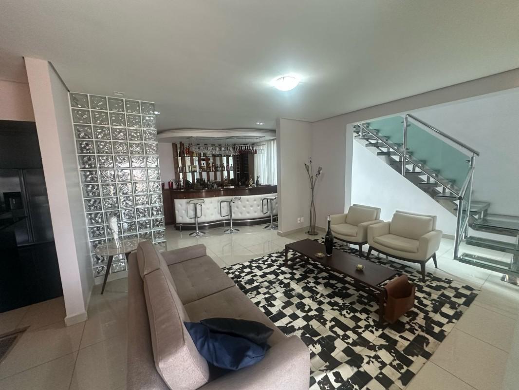 Casa, Serrano, 6 Quartos, 8 Vagas, 3 Suítes