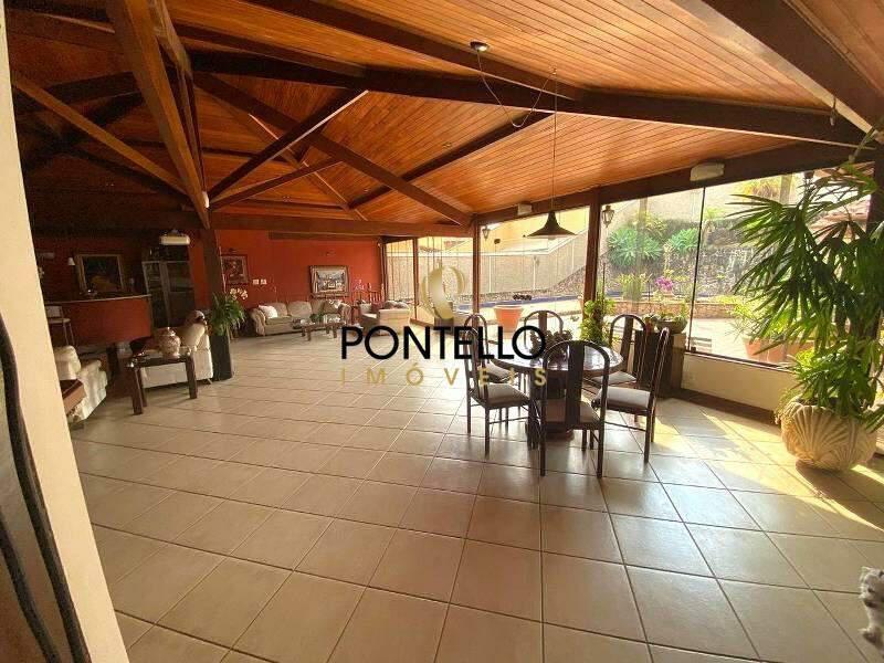 Casa, Santa Lúcia, 5 Quartos, 4 Vagas, 3 Suítes