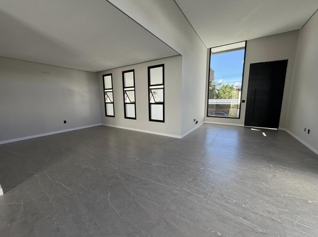 Casa, Trevo, 4 Quartos, 3 Vagas, 3 Suítes