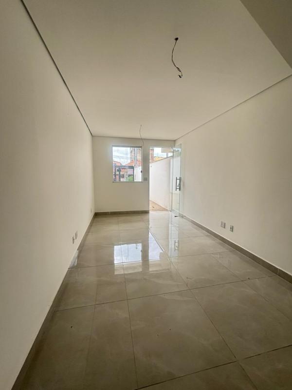 Casa, Floramar, 2 Quartos, 2 Vagas, 2 Suítes