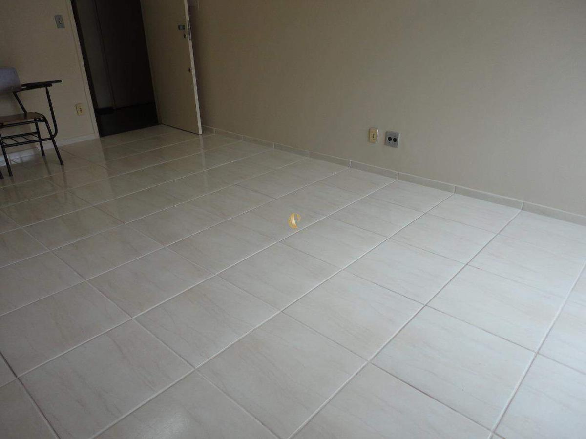 Sala, Centro, 0 Quarto, 1 Vaga