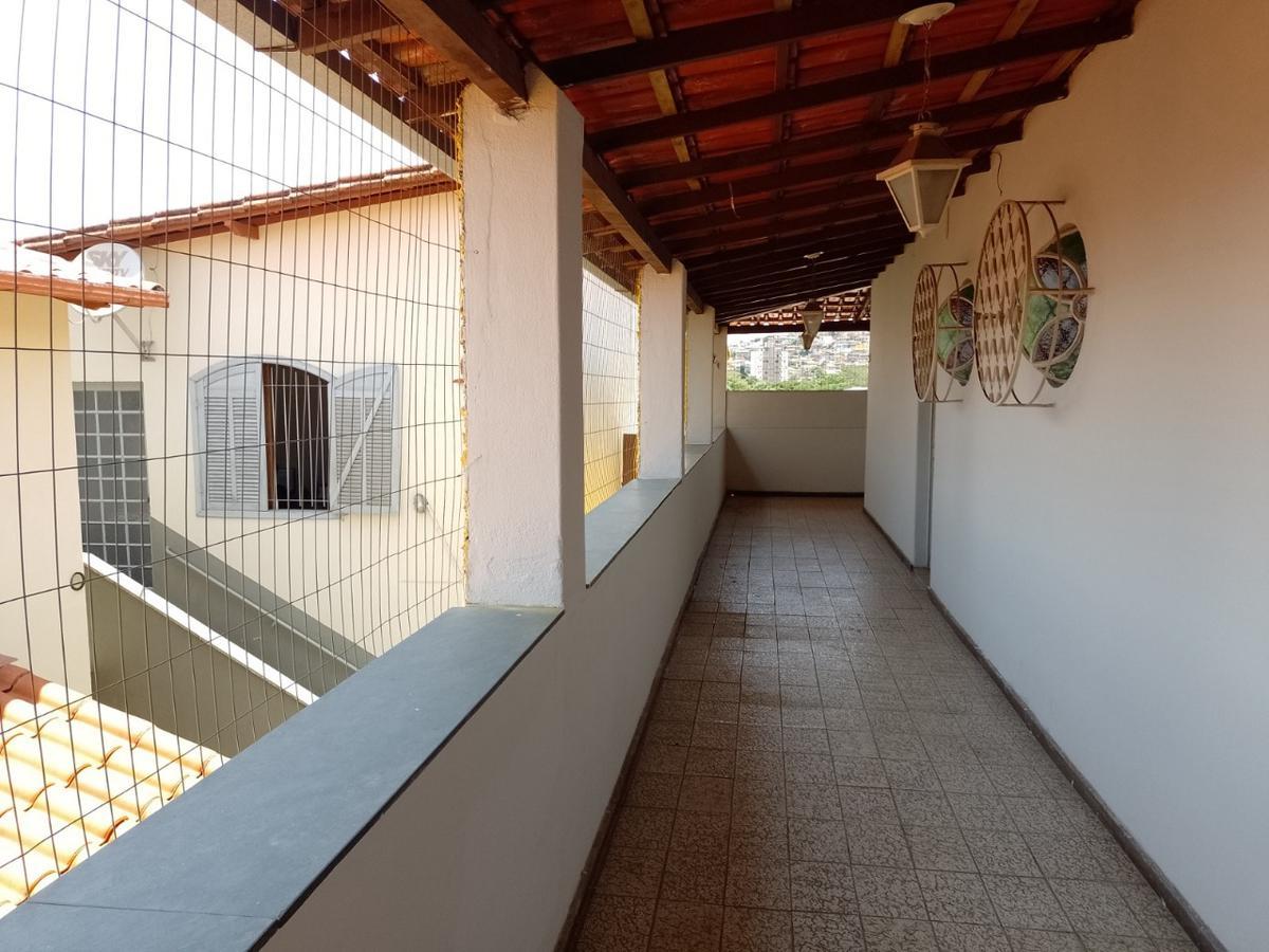 Casa, Coqueiros, 3 Quartos, 2 Vagas, 1 Suíte
