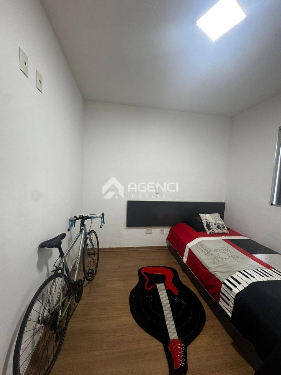 Apartamento, Castelo, 3 Quartos, 0 Vaga, 1 Suíte