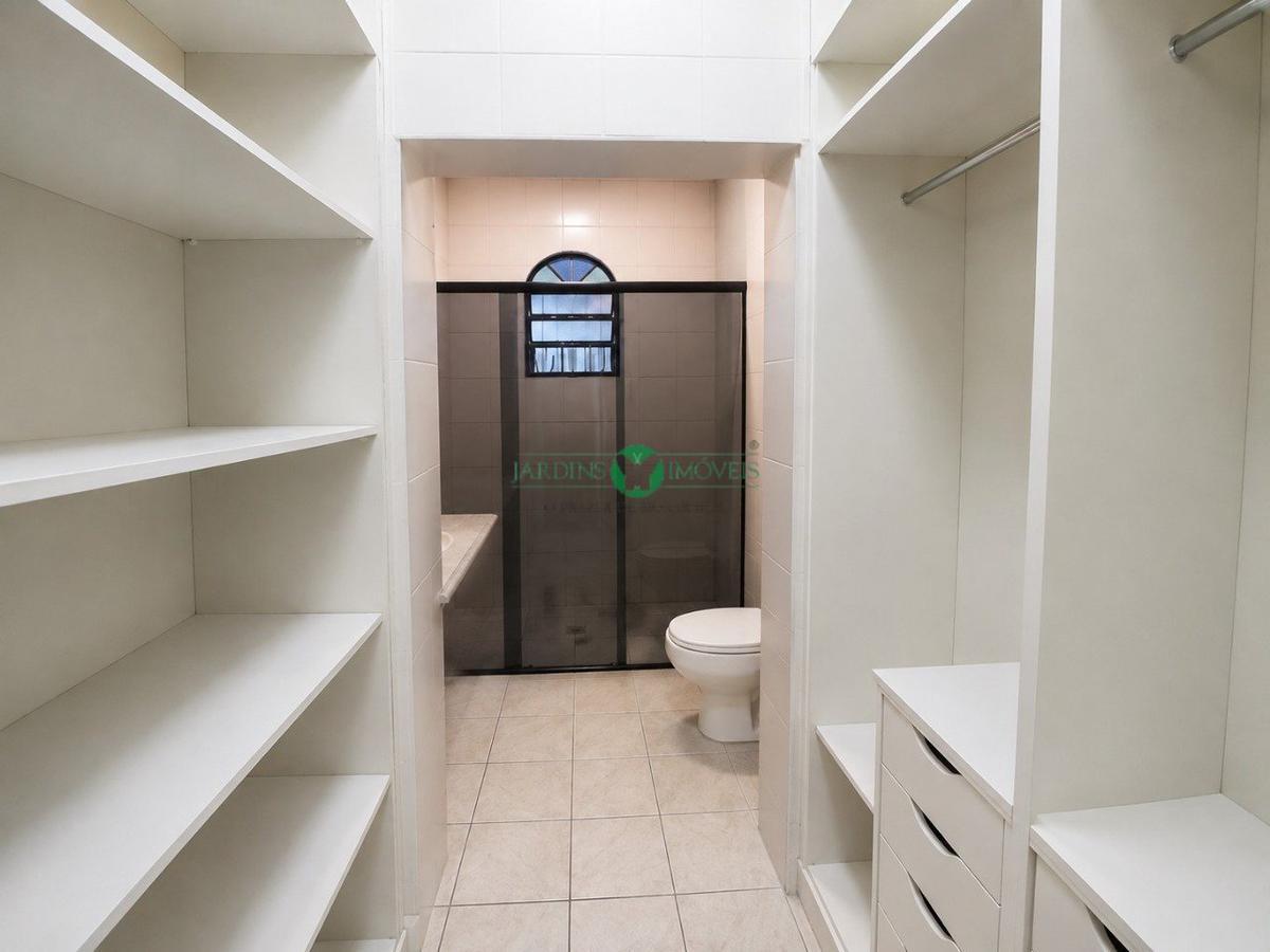 Casa, Ipiranga, 3 Quartos, 5 Vagas, 1 Suíte