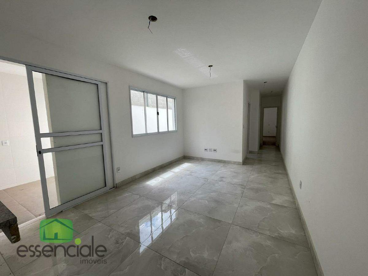 Apartamento, Europa, 2 Quartos, 1 Vaga, 1 Suíte