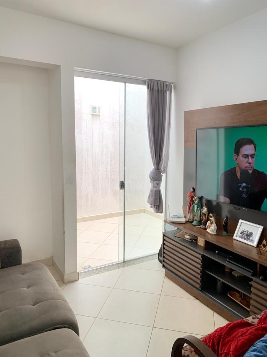 Casa, Xangri-lá, 2 Quartos, 4 Vagas, 1 Suíte