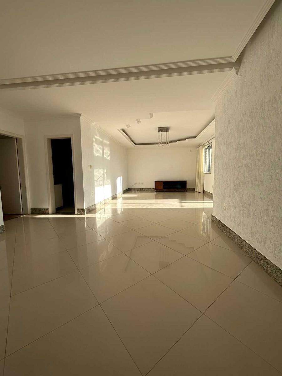 Casa, Paquetá, 4 Quartos, 4 Vagas, 1 Suíte