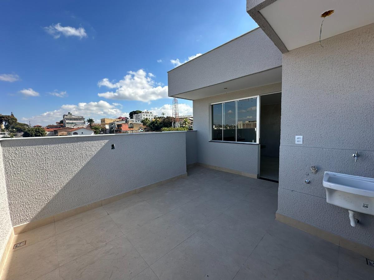 Cobertura, Santa Rosa, 3 Quartos, 2 Vagas, 1 Suíte