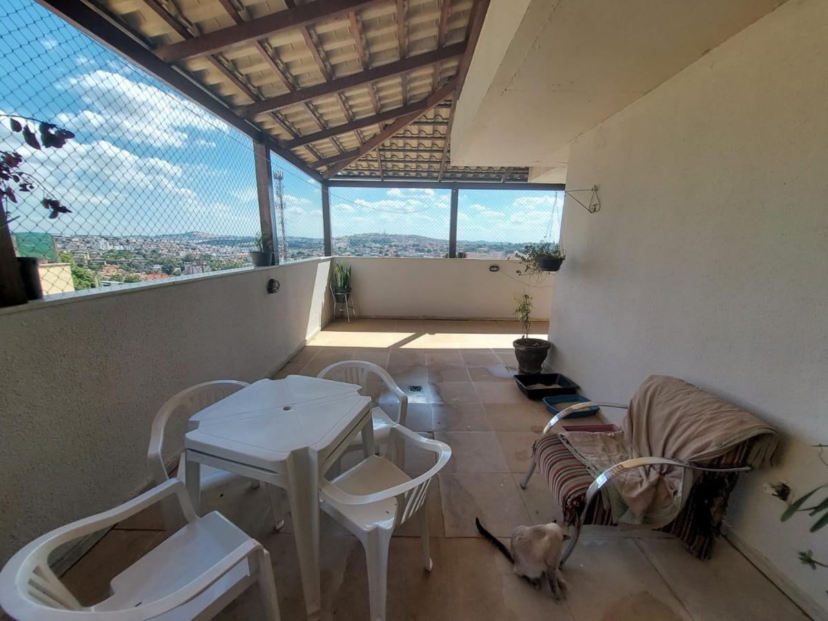 Cobertura, Santa Terezinha, 4 Quartos, 1 Vaga, 2 Suítes
