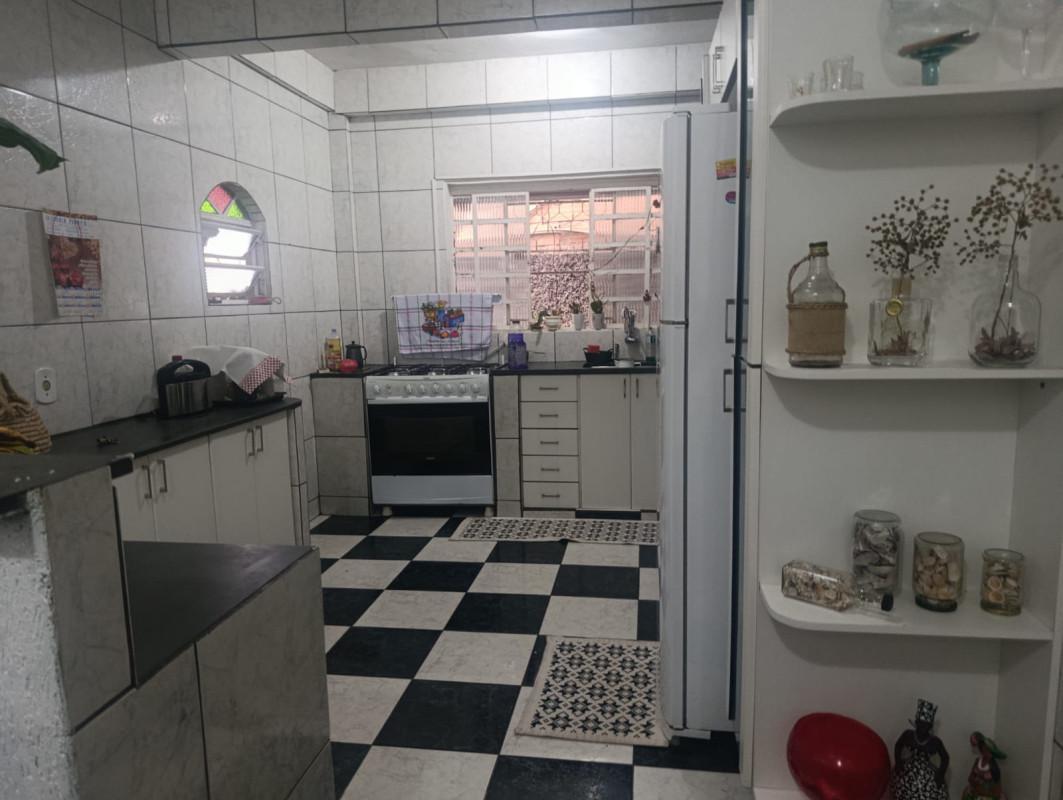 Casa, Solar do Barreiro, 5 Quartos, 2 Vagas, 1 Suíte