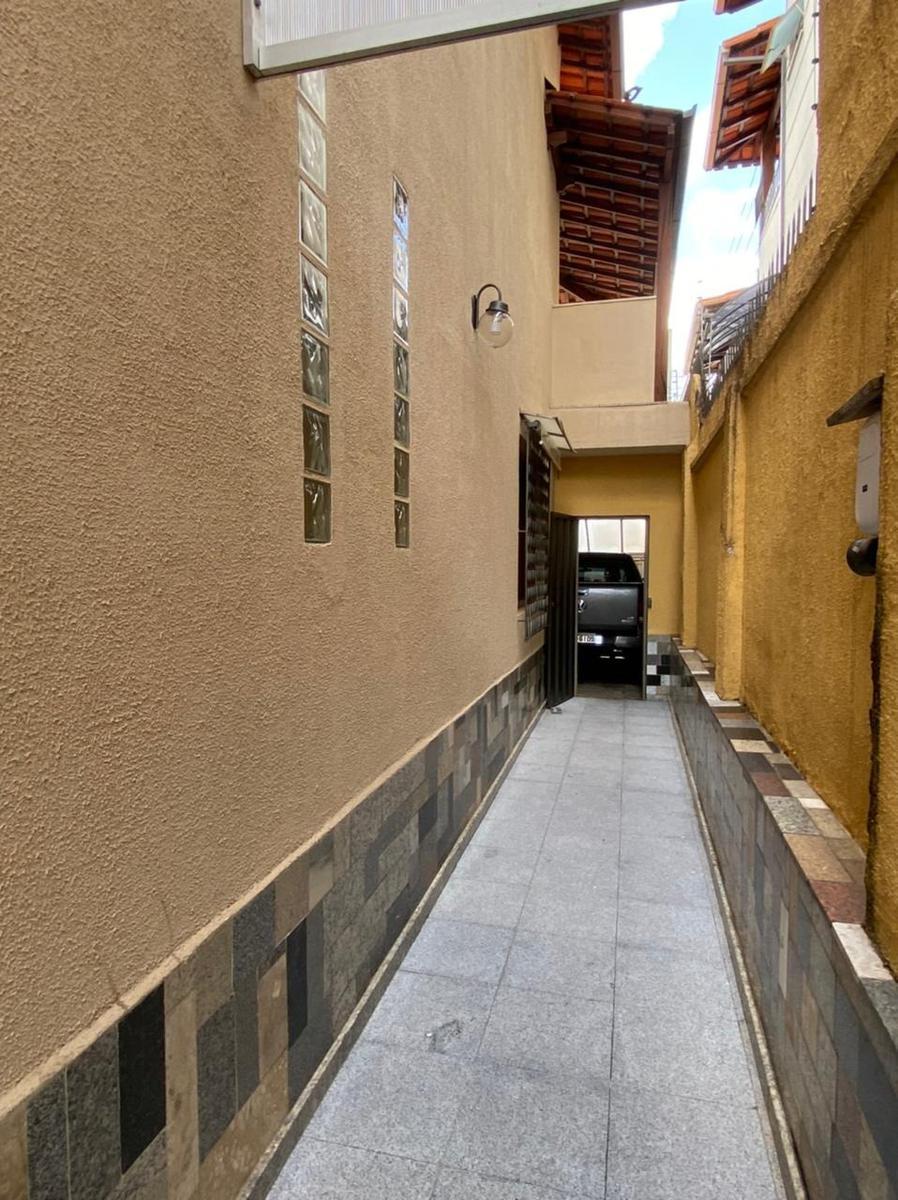 Casa, Colégio Batista, 4 Quartos, 3 Vagas, 2 Suítes