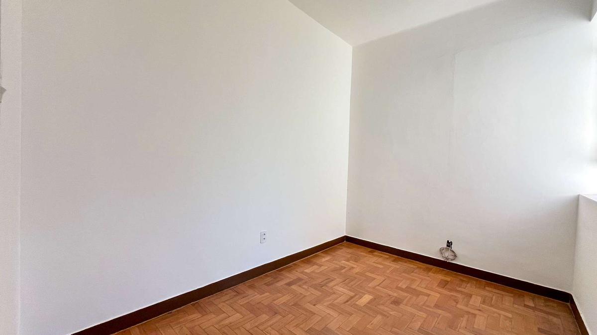 Apartamento, Floresta, 3 Quartos, 0 Vaga, 1 Suíte