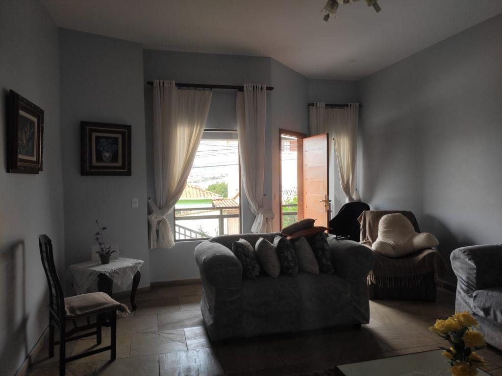 Casa, Rezende, 3 Quartos, 20 Vagas, 1 Suíte