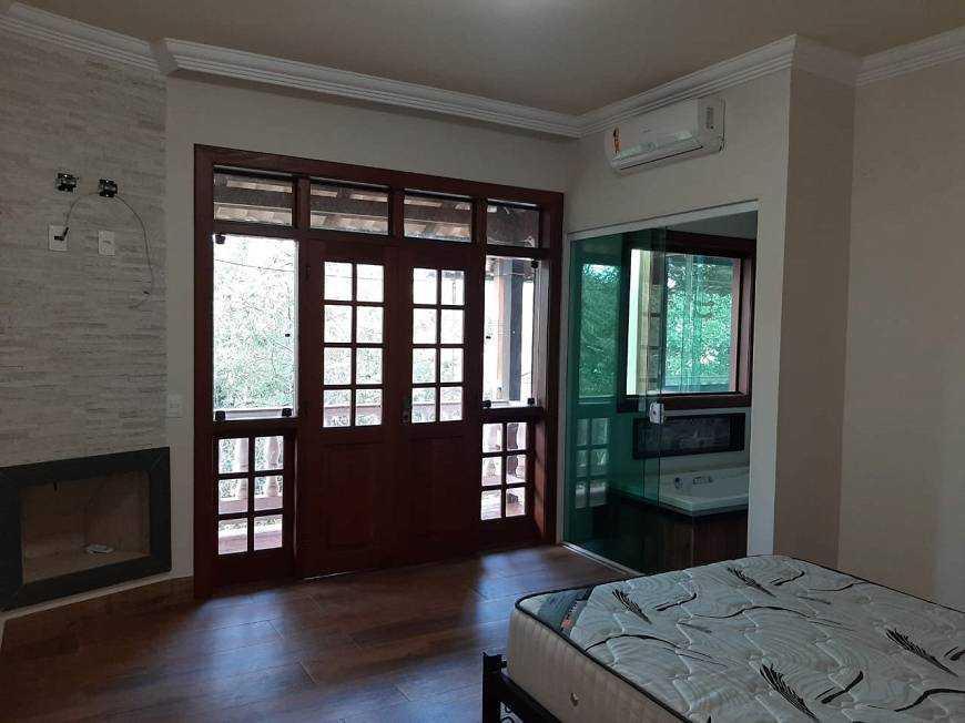 Casa, São Sebastião das Águas Claras, 4 Quartos, 10 Vagas, 4 Suítes