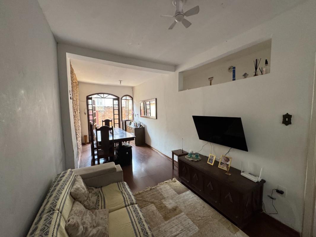 Casa, Colégio Batista, 6 Quartos, 3 Vagas, 1 Suíte