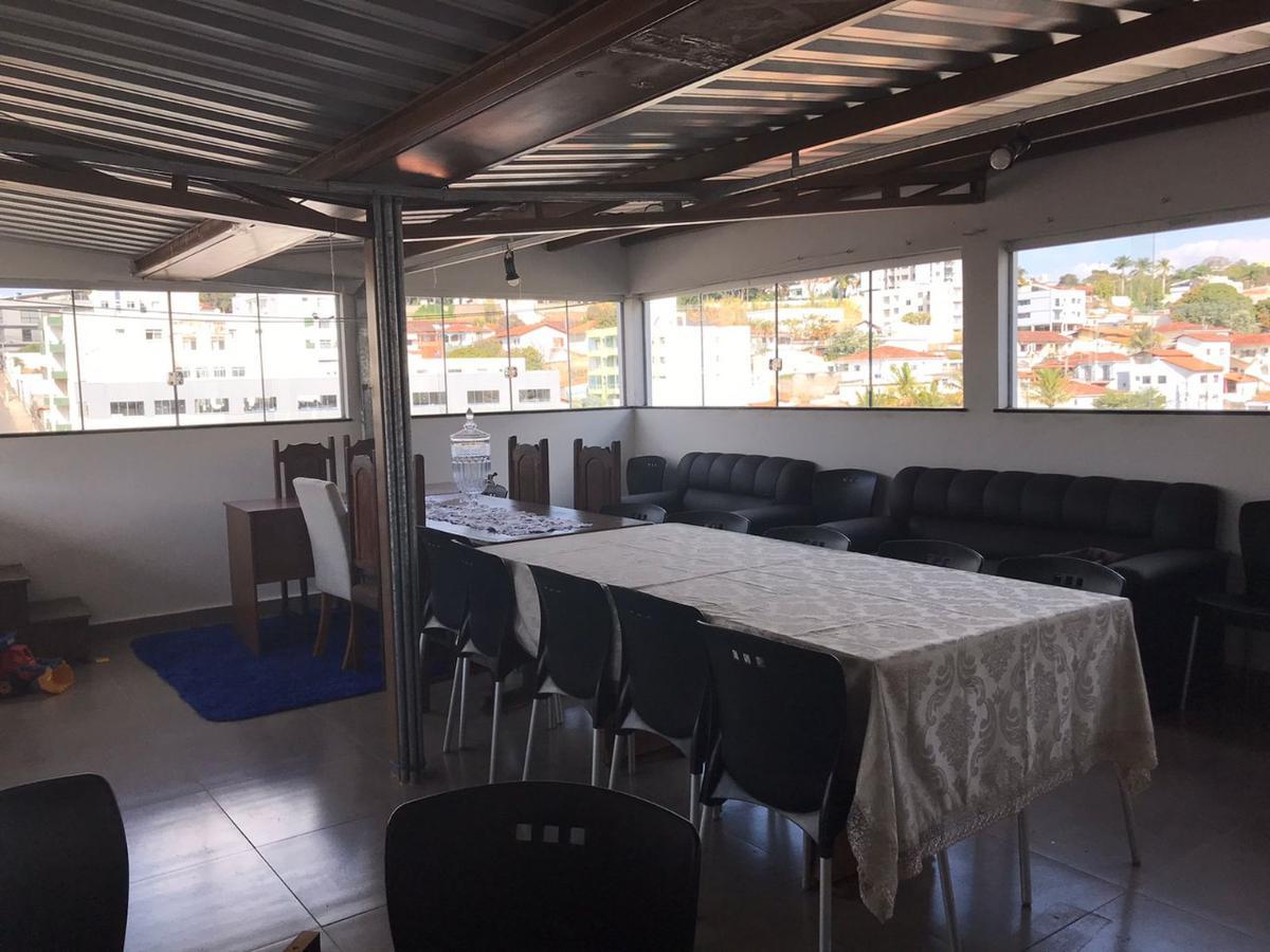 Casa, Centro, 6 Quartos, 2 Vagas, 1 Suíte