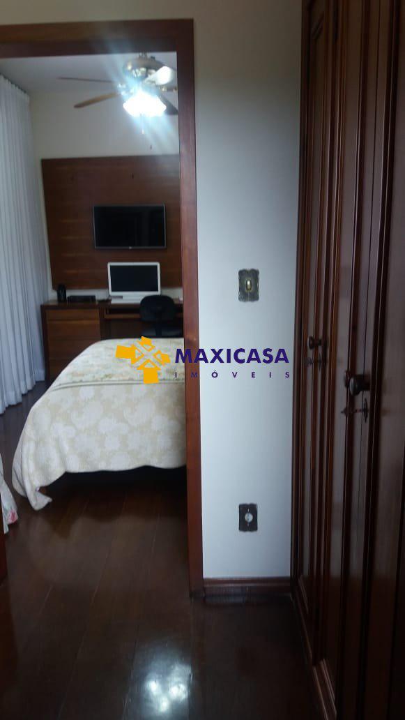 Casa, Caiçaras, 4 Quartos, 3 Vagas, 1 Suíte