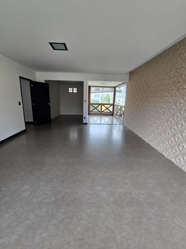 Casa, Cabral, 4 Quartos, 4 Vagas, 3 Suítes