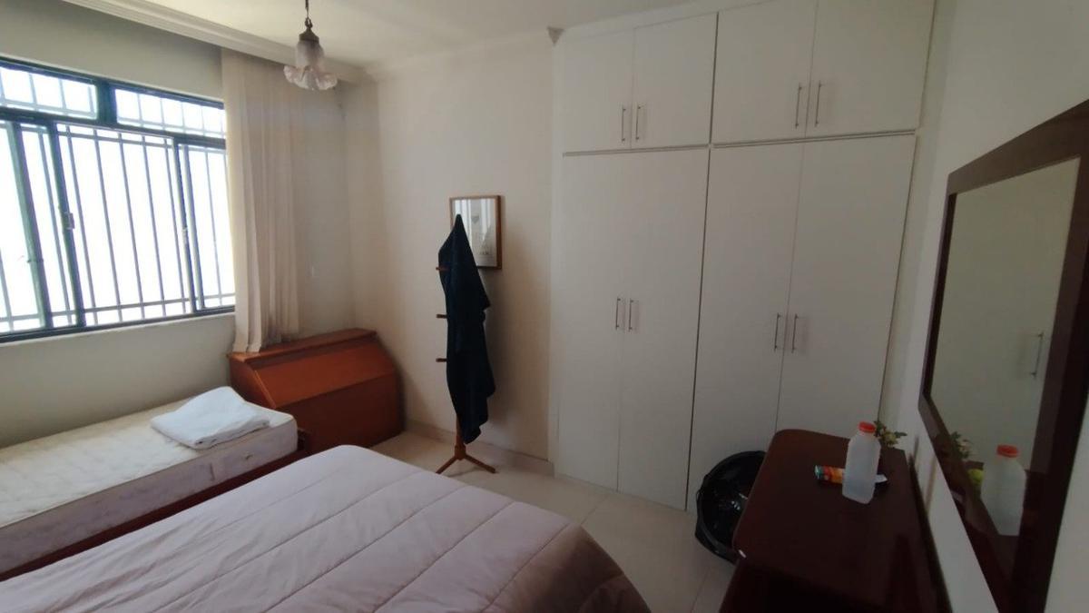 Casa, Cidade Nova, 4 Quartos, 4 Vagas, 1 Suíte