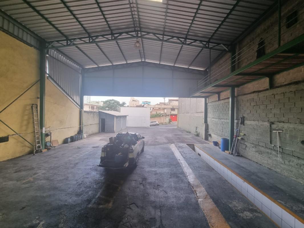 Galpão, Jardim Riacho das Pedras, 2 Quartos, 0 Vaga