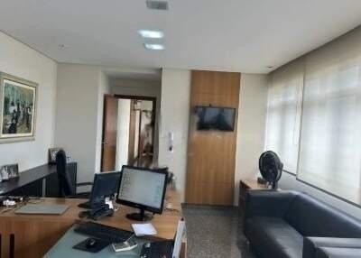 Sala, Vila da Serra, 0 Quarto, 3 Vagas